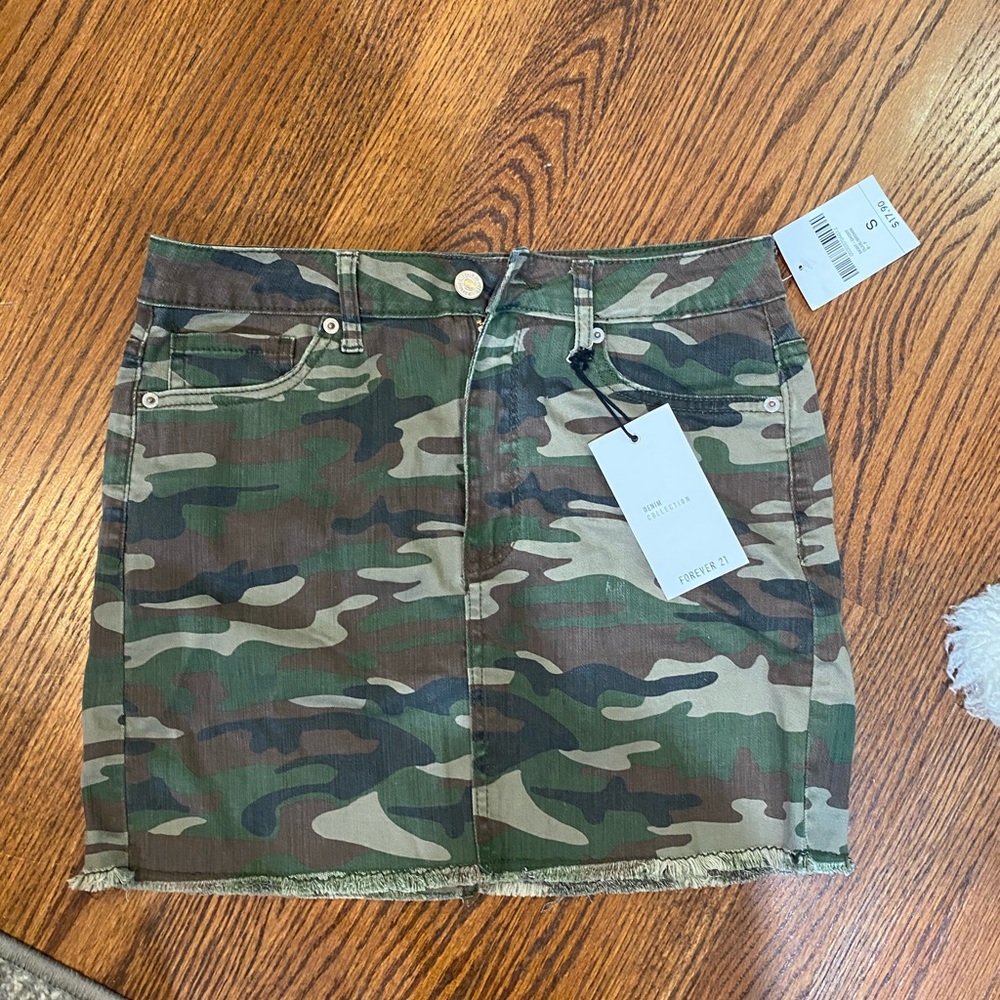 Camo denim f21 skirt